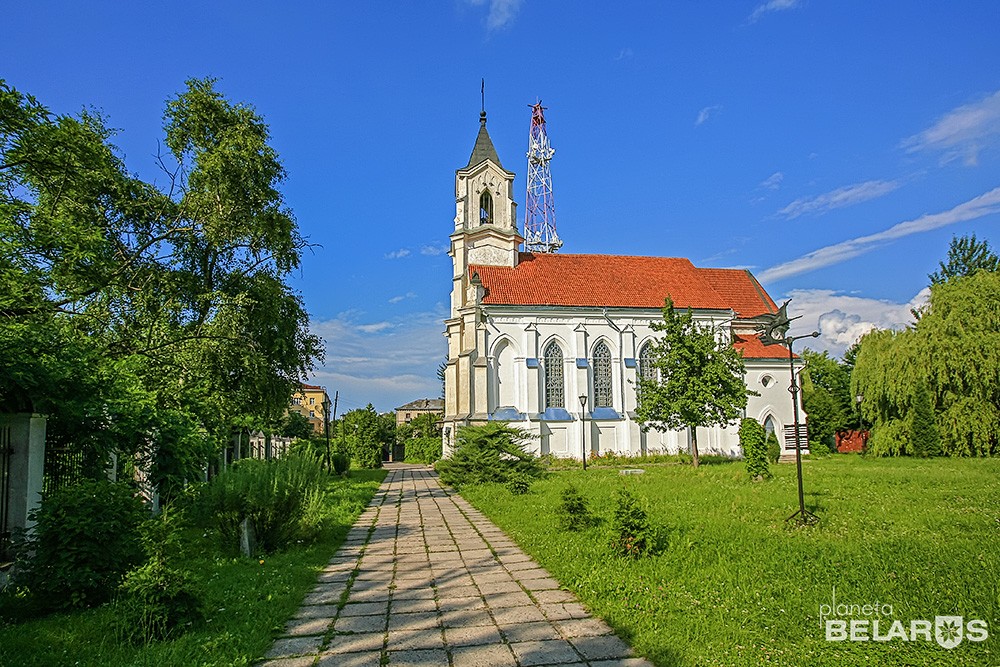 Можно беларусь. Троицкий костел Минск. Костел Святого Роха. Костел в Минске Золотая горка. Святой рох костел Минск.