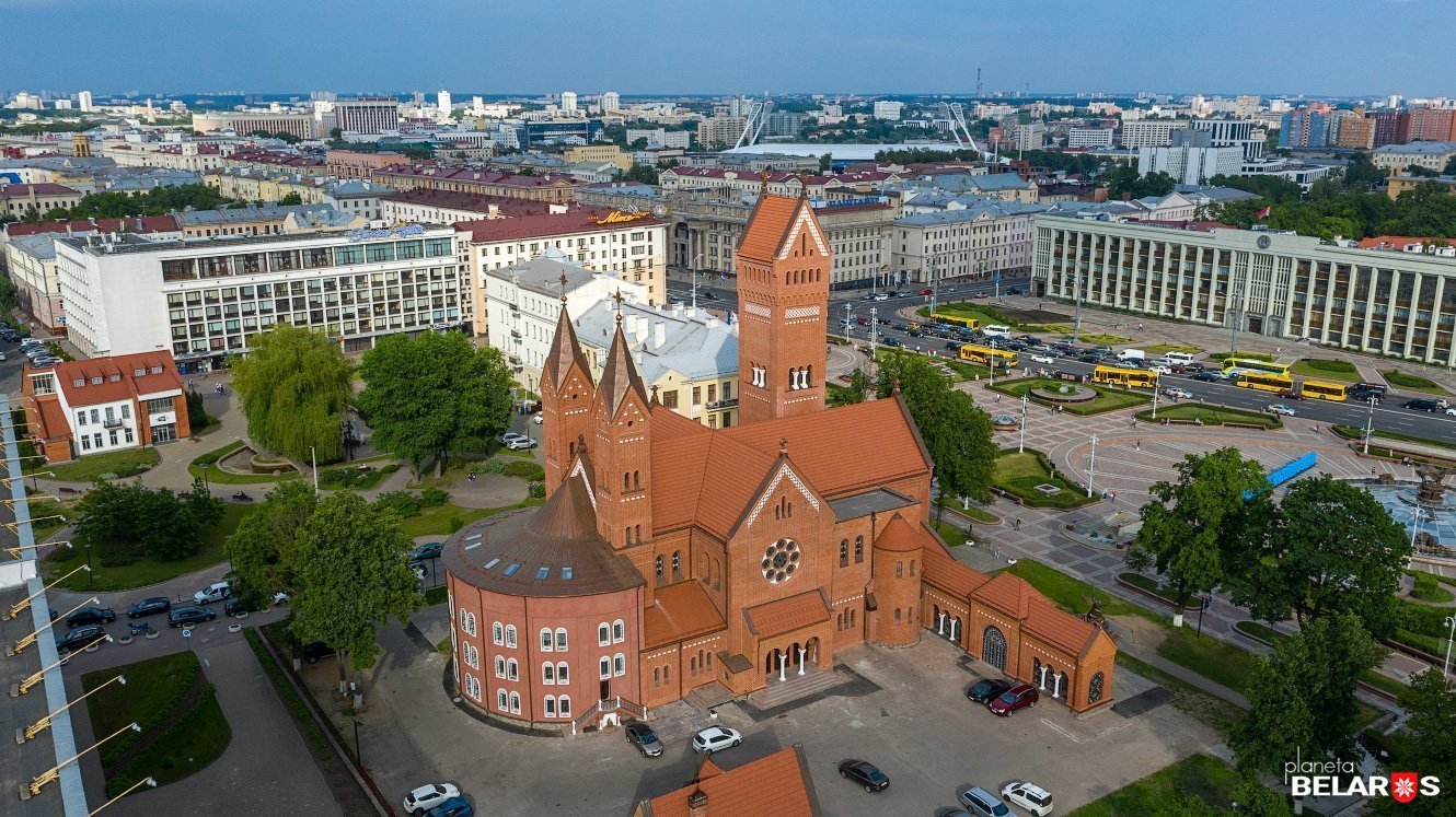 Минск костел симеона и елены. Костел святой елены в минске. Костел святых симеона и елены (красный костел). Красный костел минск. Минск костел симеона и елены.